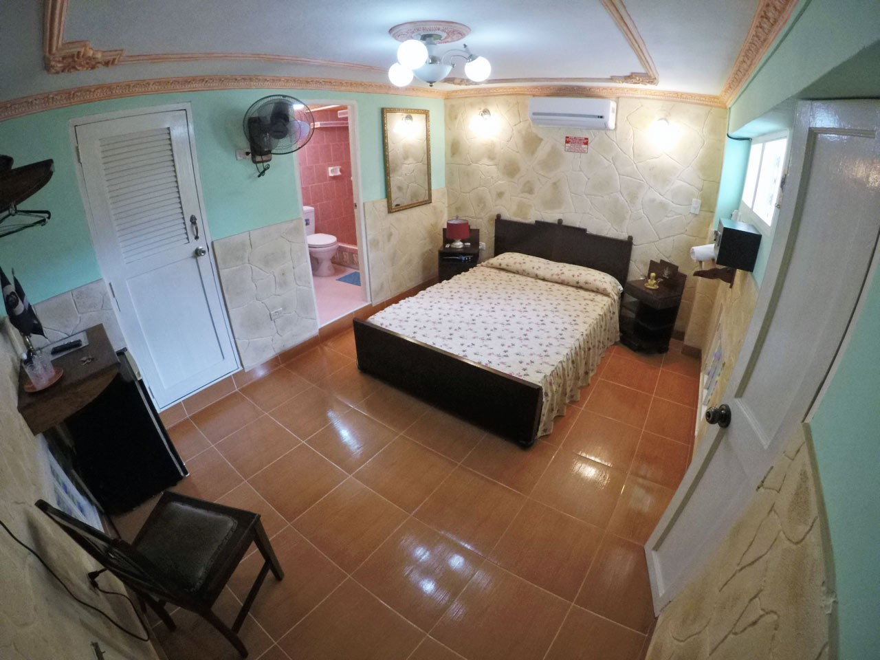 An image of Room #4 in Vista al Mar casa particular in Old Havana