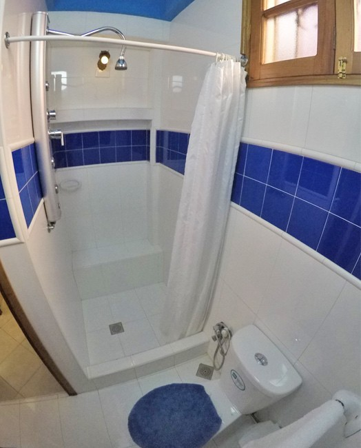 A blue and white bathroom in Cuba